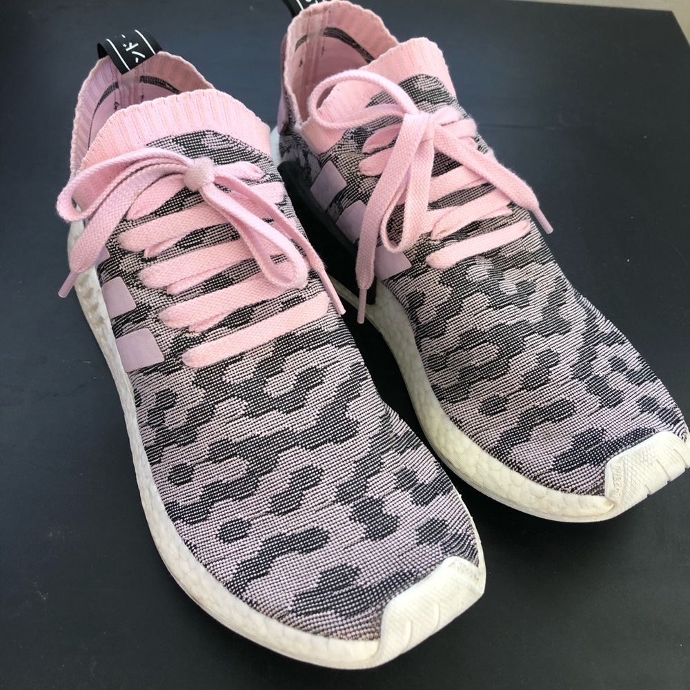 Adidas NMD R2 Primeknit Shoes Wonder Pink